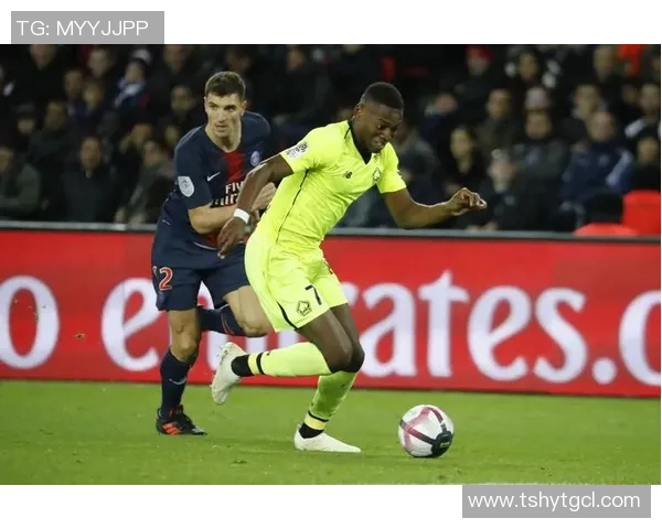 恒大官方宣布与米兰签下前锋拉斐尔-莱昂，迎来曼帅时代引援新篇章